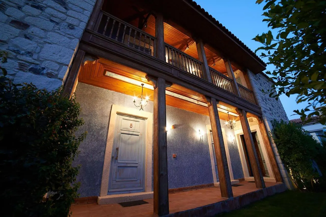 On Oda Alaçatı 0*,
